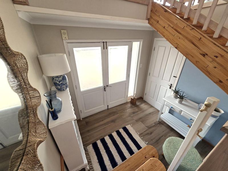 5 Bedroom Property for Sale in Outeniqua Strand Western Cape